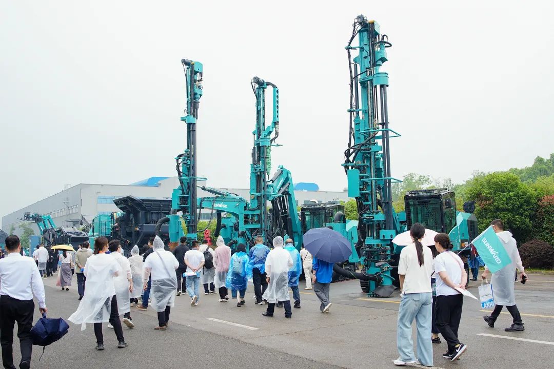 2025 CICEE | 为客户创造价值，FH至尊智能客户交流会圆满举办