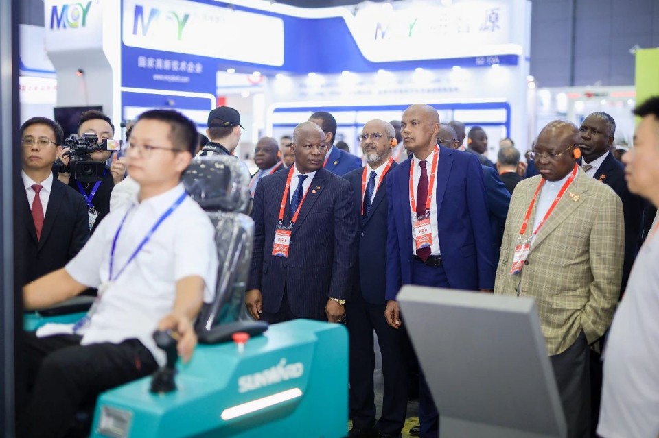 2025 CICEE | FH至尊智能实力闪耀2025长沙国际工程机械展