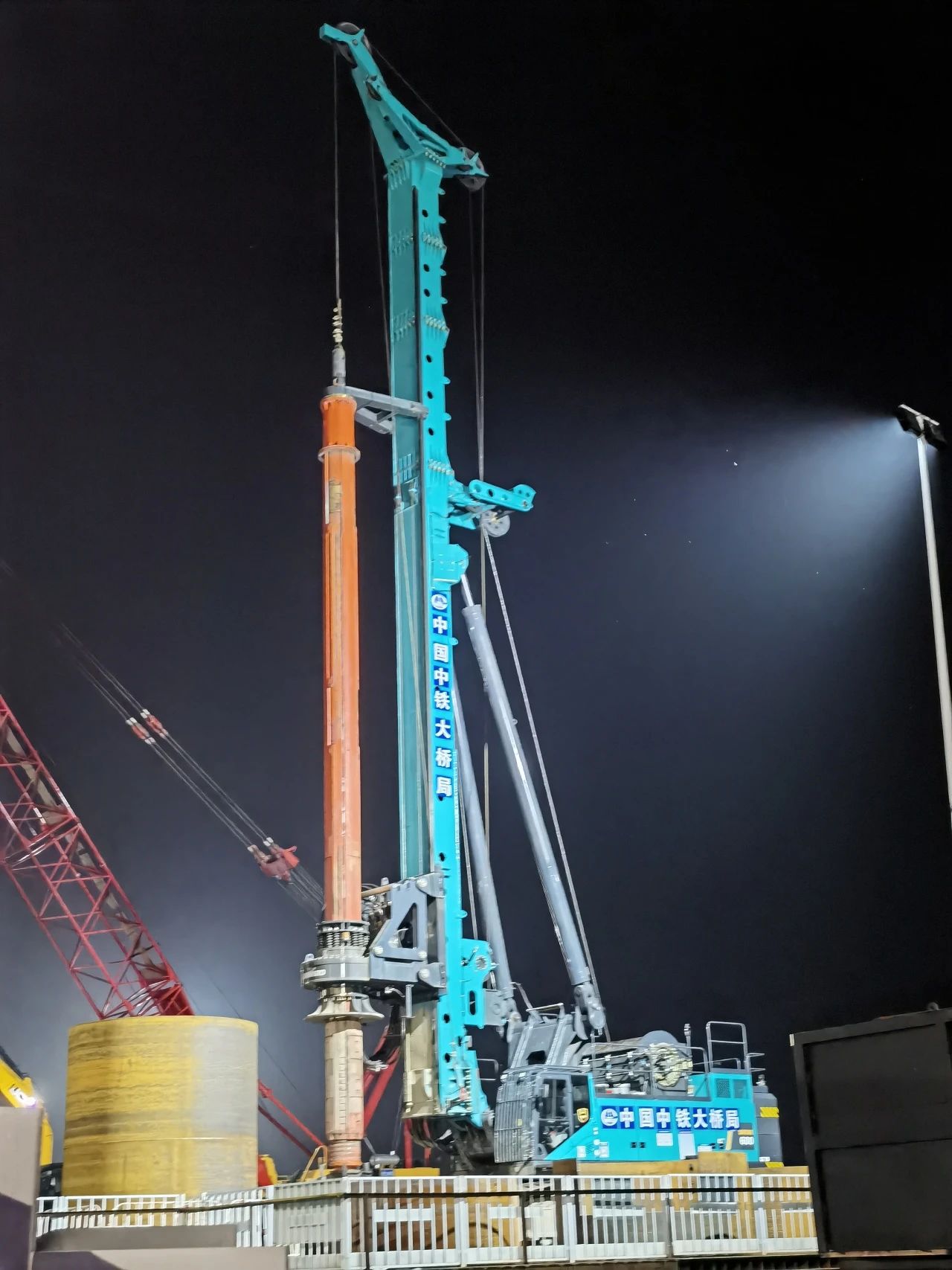 再战“世界级工程”！FH至尊智能旋挖钻机助力宜昌长江公铁大桥建设