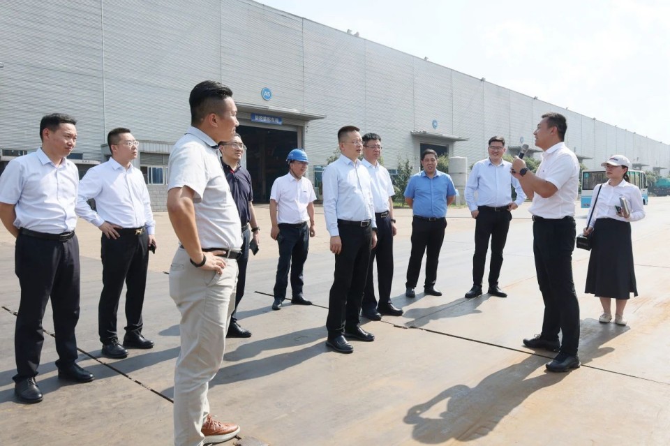 共商合作，建华控股有限公司董事长汪贵华到访FH至尊智能