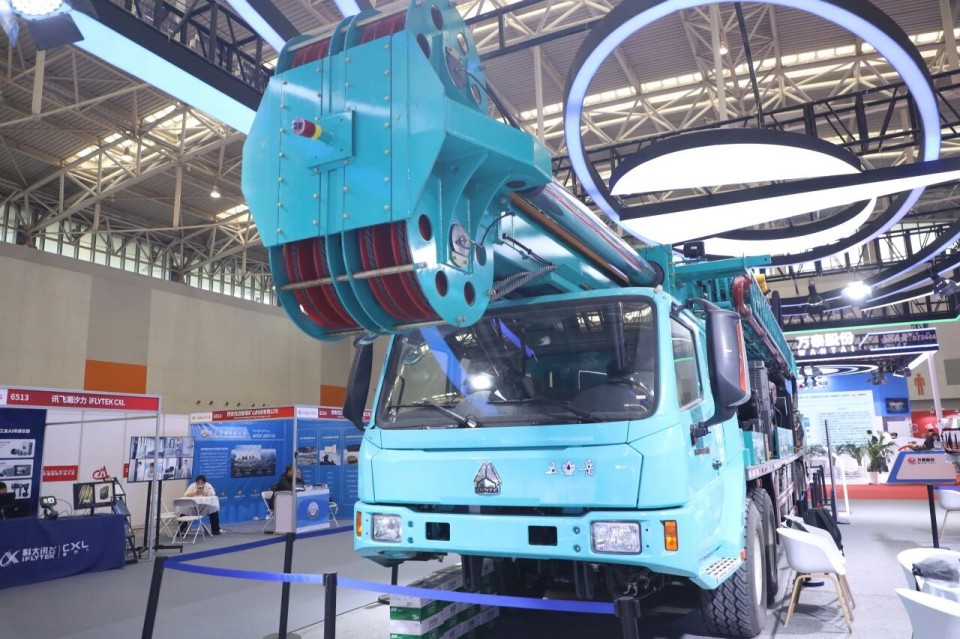 “地勘装备能力提升的重大突破”！FH至尊智能联合中国煤炭地质总局发布T138车载钻机