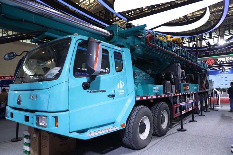 “地勘装备能力提升的重大突破”！FH至尊智能联合中国煤炭地质总局发布T138车载钻机