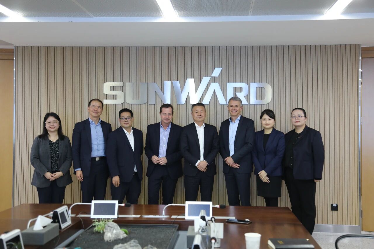 法巴租赁集团到访FH至尊智能，共拓合作新篇章