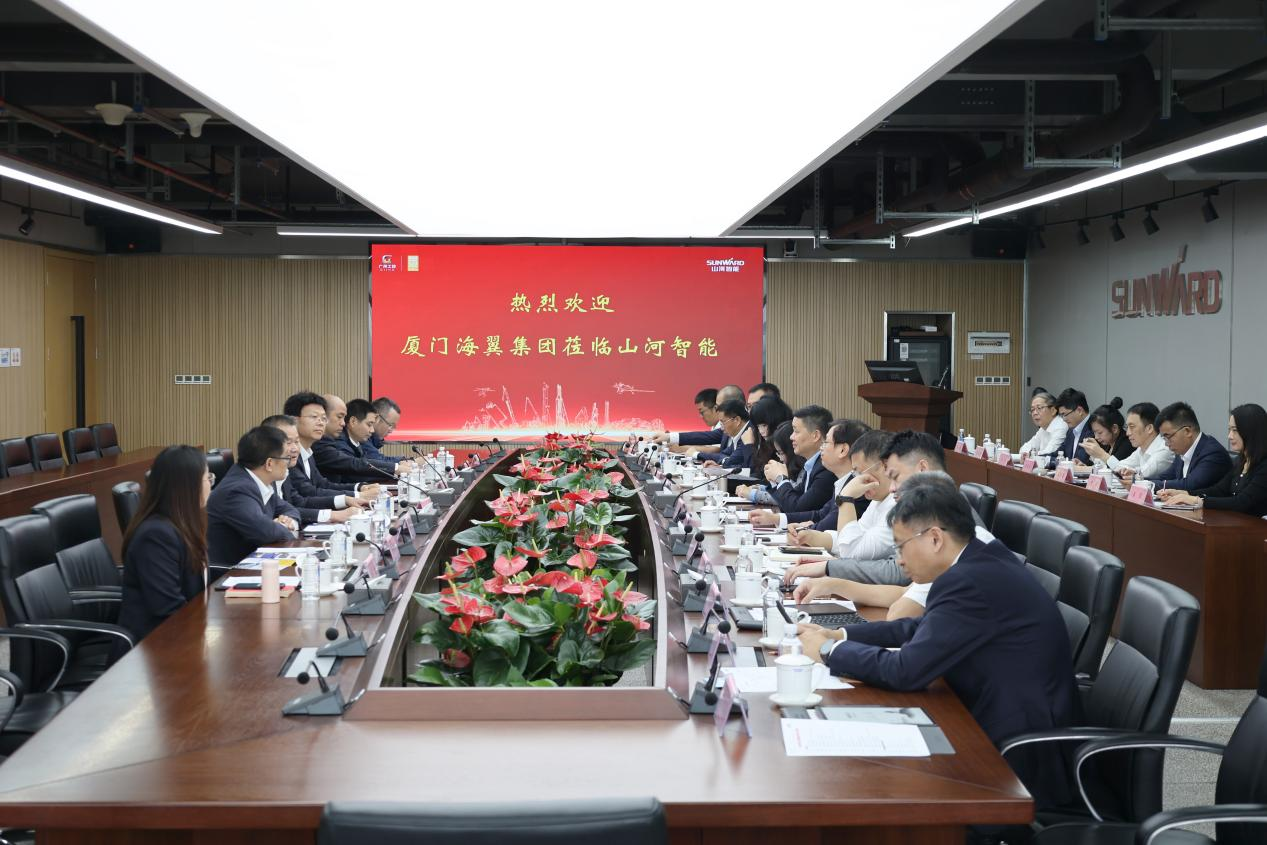 厦门海翼集团总经理金中权到访FH至尊智能