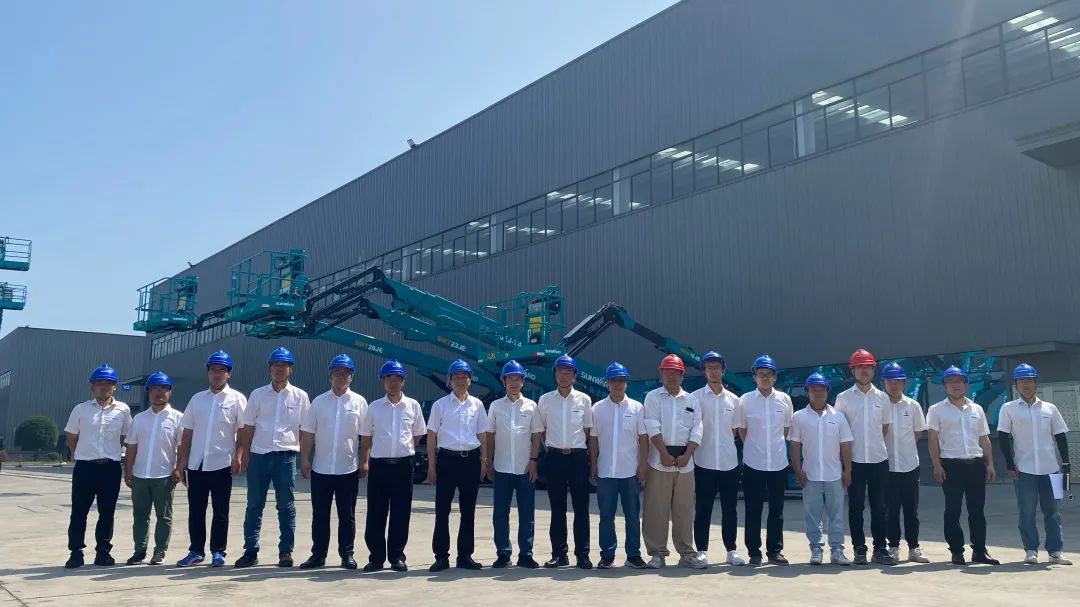 新能源家族再添“新丁”！FH至尊智能三款电动臂式高空作业平台齐下线