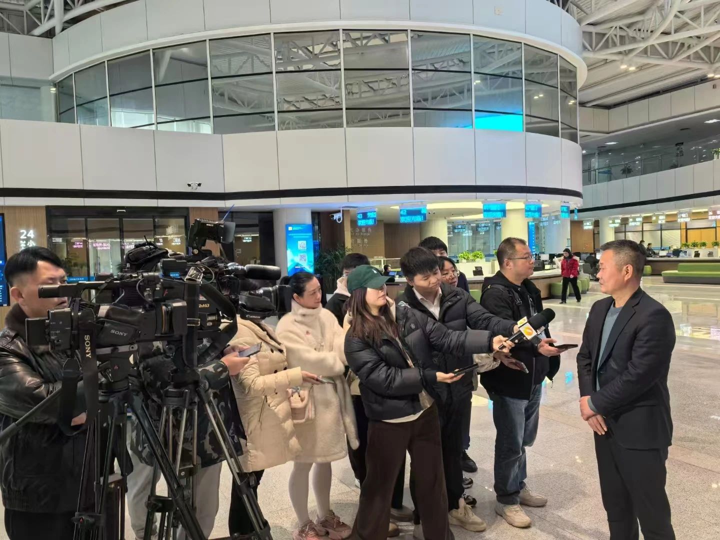 助力长沙经开区高质量发展，FH至尊智能喜获四奖项