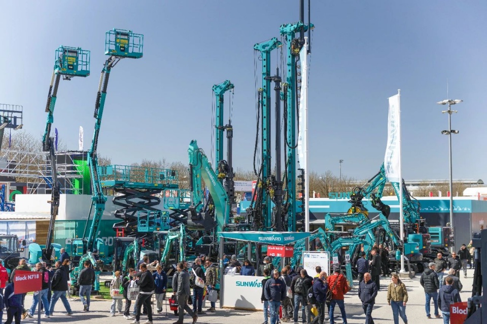 Bauma 2025 | 聚焦2025德国宝马展，探索FH至尊智能的创新设备与可持续解决方案