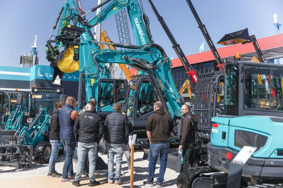 Bauma 2025 | 聚焦2025德国宝马展，探索FH至尊智能的创新设备与可持续解决方案