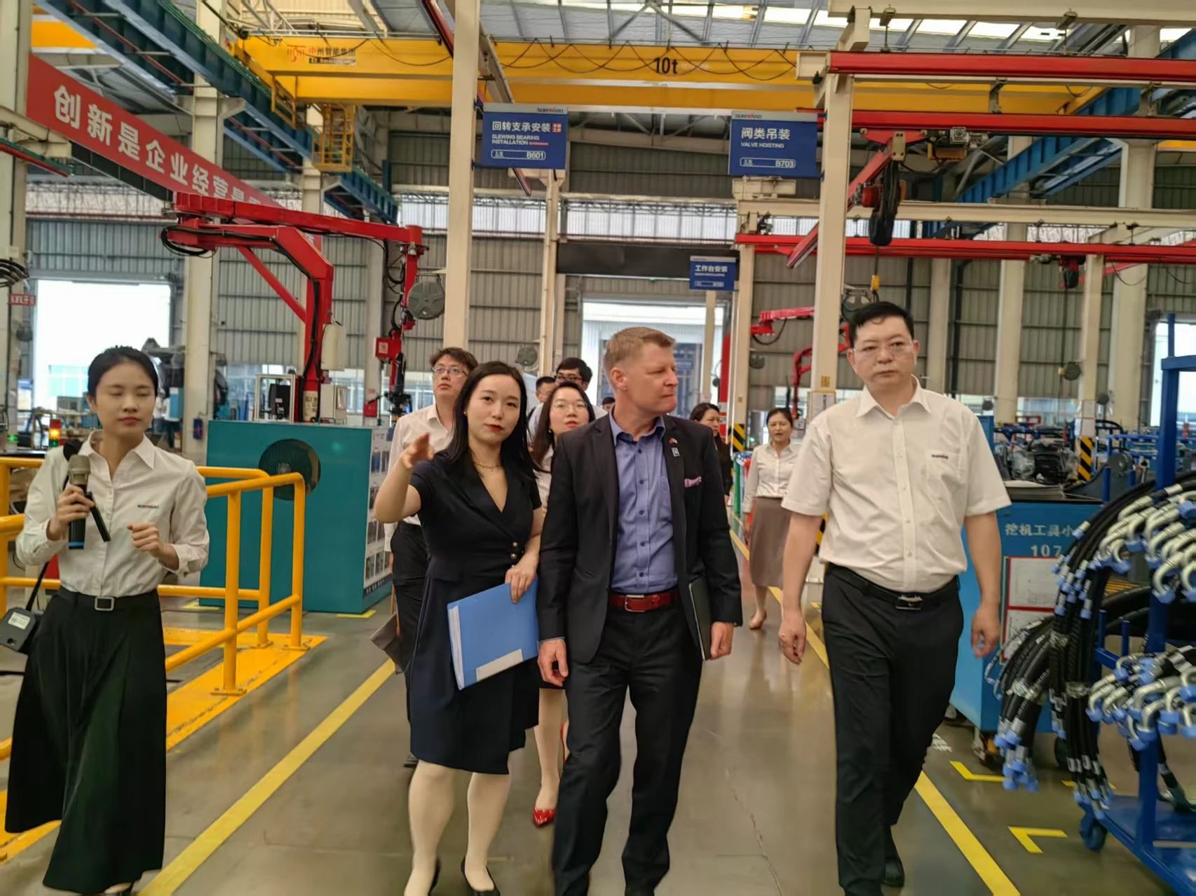 芬兰驻华大使馆商务参赞到访FH至尊智能