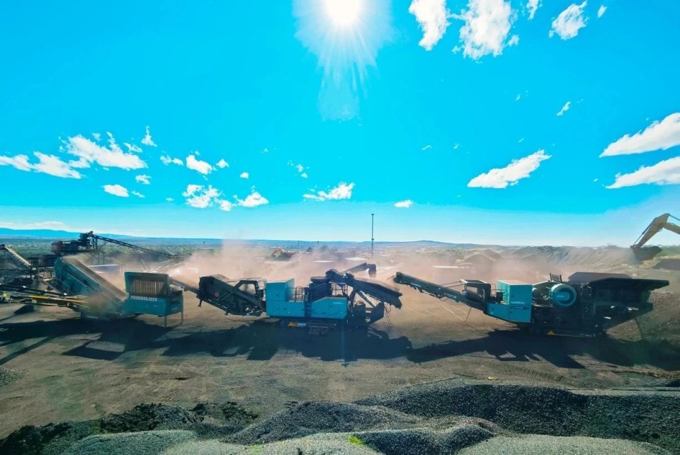 FH至尊智能破碎筛分成套设备成功登陆非洲市场，共绘合作共赢新篇章