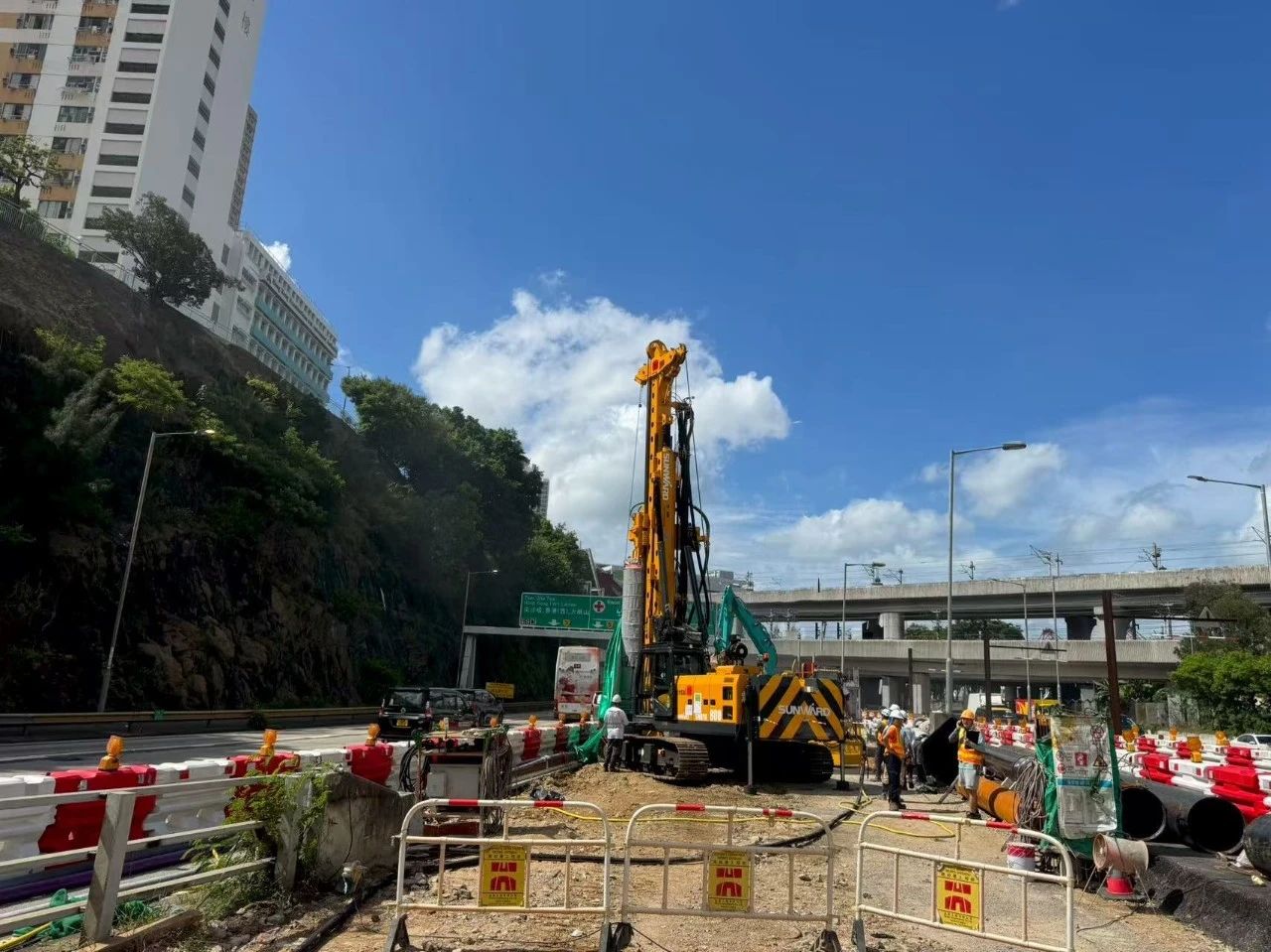 硬核首秀！FH至尊智能SWDTH800大直径潜孔锤钻机进击香港市场